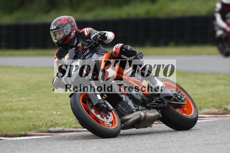 Archiv-2025/06 18.04.2025 Speer Racing ADR/Gruppe gelb/2